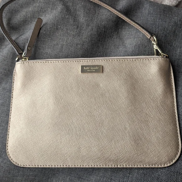 Kate Spade New York Rose Gold Saffiano Leather Large Wristlet Clutch Wallet - Picture 2 of 5